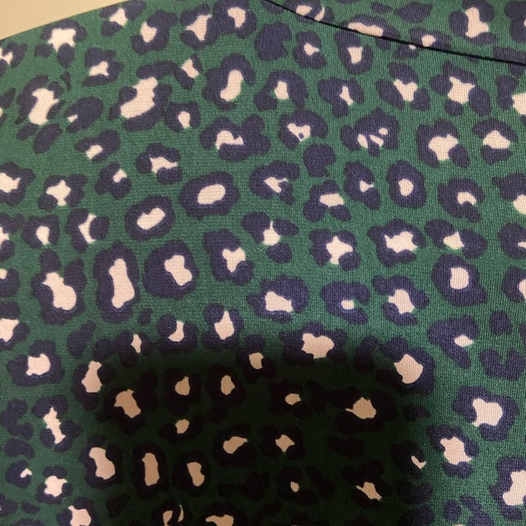 Beacon brand sleeveless top - Picture 7 of 8